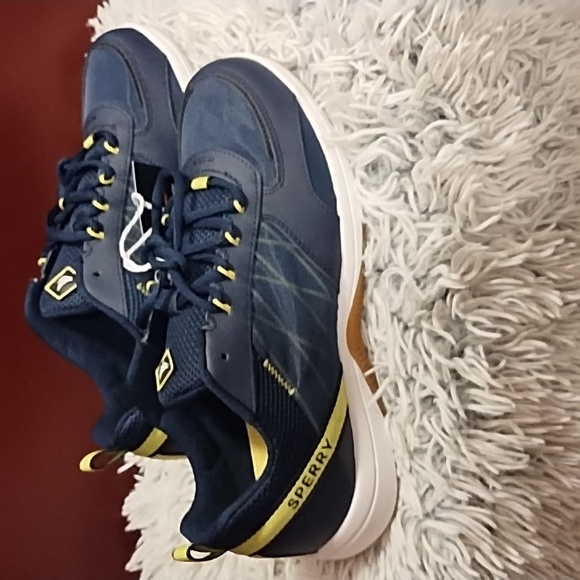 Unisex Sperry shoes - Picture 2 of 10